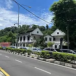 Stylish Bukit Studio