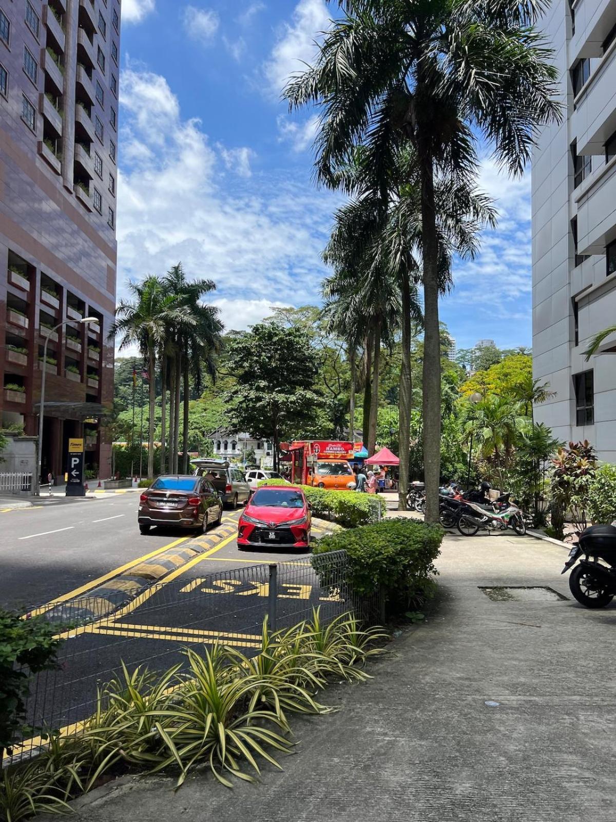 Stylish Bukit